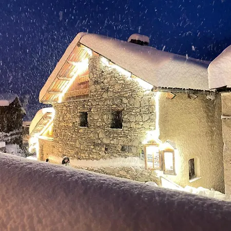 Hotel Les Chalets Du Villard